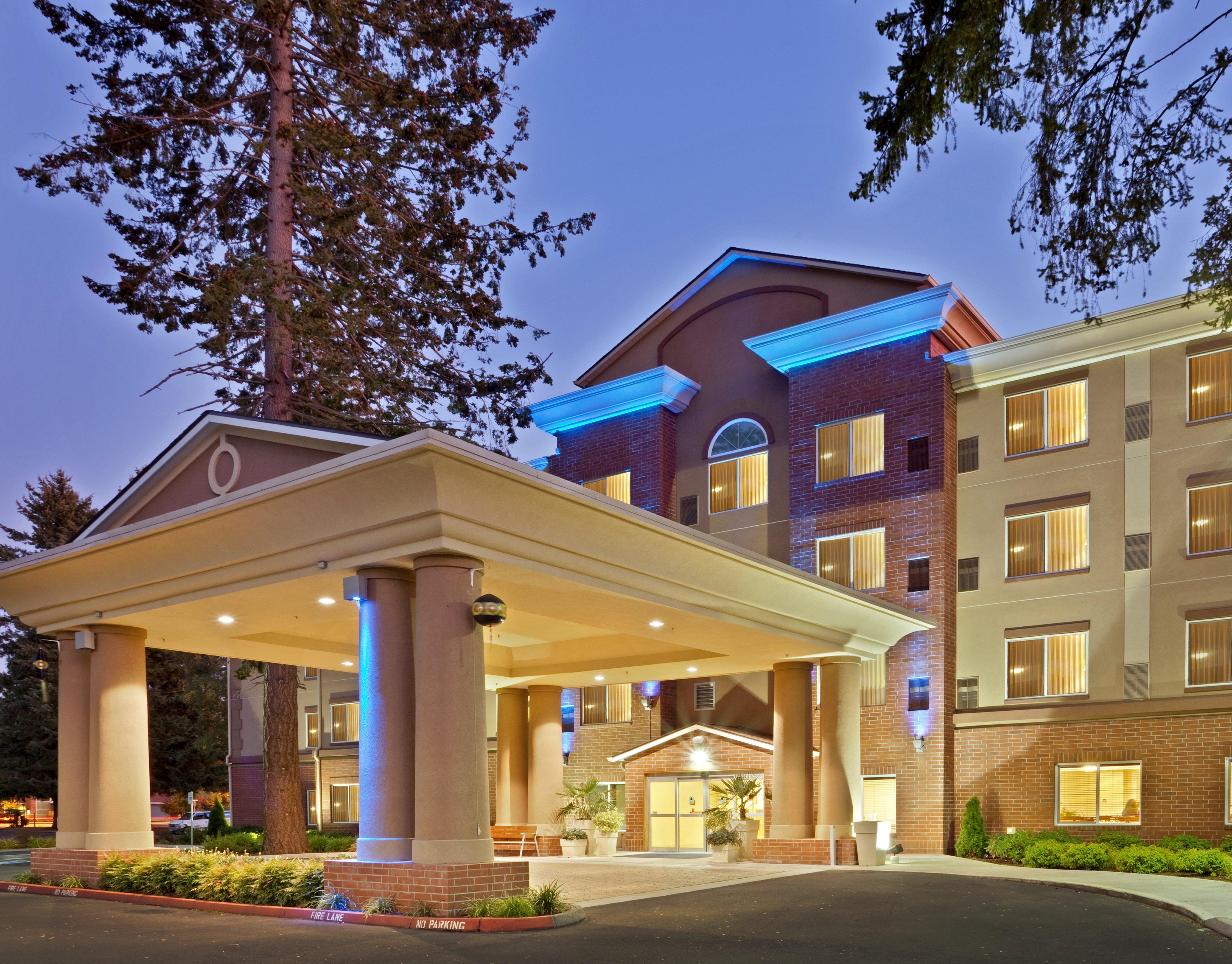 Holiday Inn Express & Suites Lacey - Olympia By Ihg Ngoại thất bức ảnh