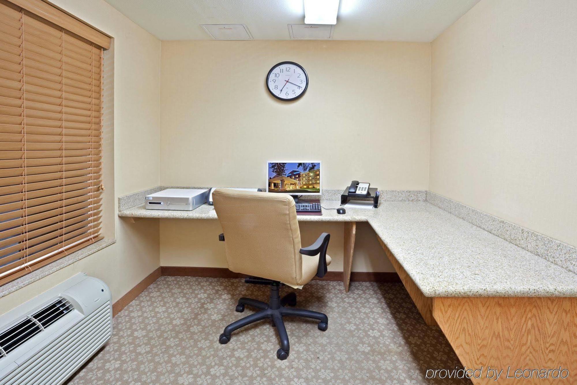 Holiday Inn Express & Suites Lacey - Olympia By Ihg Ngoại thất bức ảnh