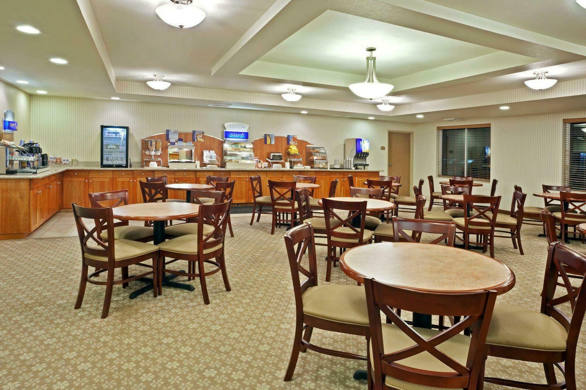 Holiday Inn Express & Suites Lacey - Olympia By Ihg Ngoại thất bức ảnh